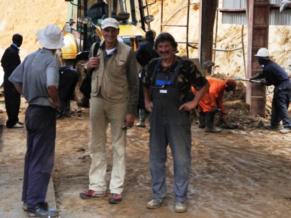 ENNIO DELL’EVA, UN ALPINO IN TANZANIA