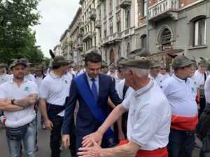 2019-05-12 12.04.10-1