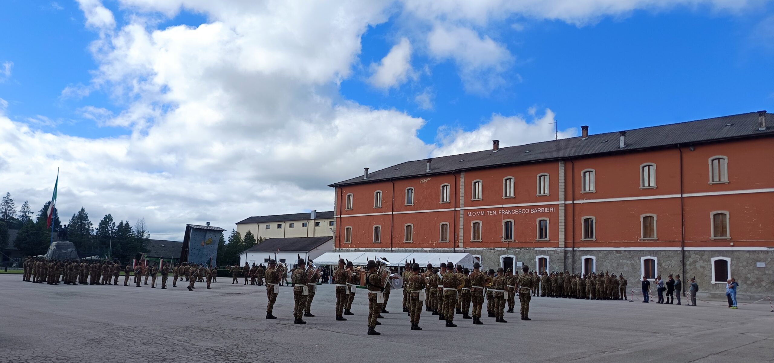 Der Oberst Claudio Blardone übernimmt das 7. Alpini-Regiment