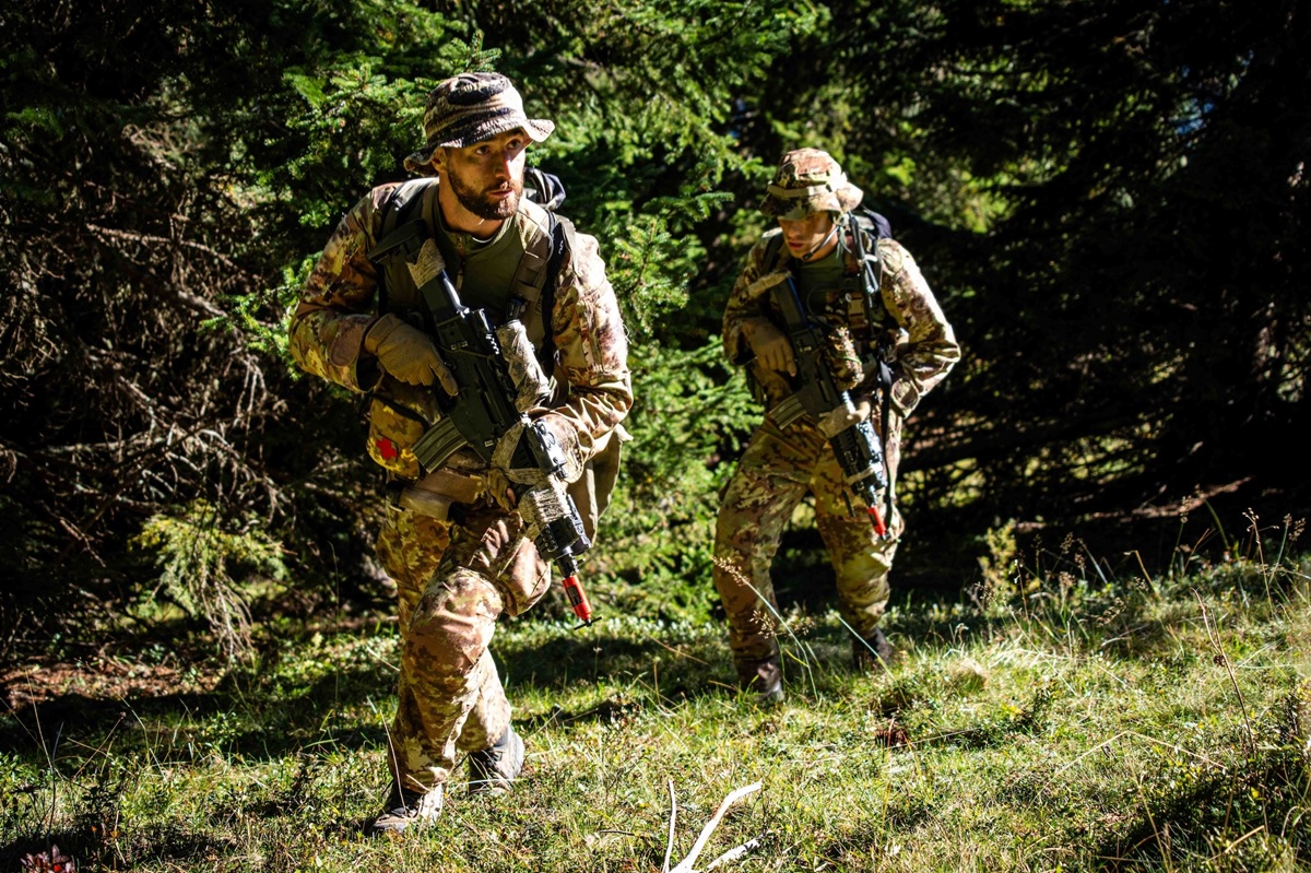 Pattuglia delle Truppe Alpine durante l'Extreme Patrol 2026 fra Belluno e Bolzano