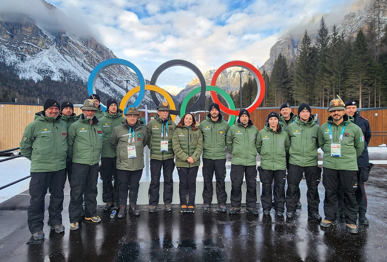 Olimpionici in grigioverde: l’incontro con il Comando Truppe Alpine